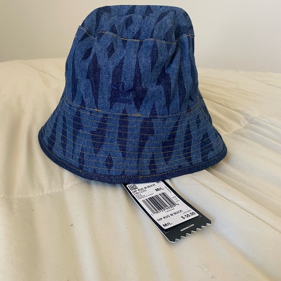 ADIDAS ADIDAS X IVY PARK REVERSIBLE BUCKET DENIM HAT NWT - Picture 2 of 6
